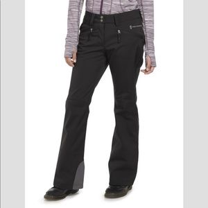 NWOT Women’s soft shell ski pants size XL
